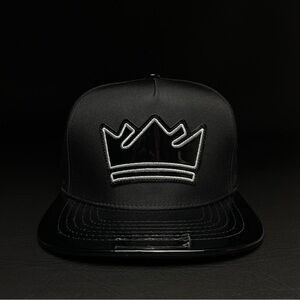 King Crown Snapback Cap, Black, Vinyl Flat Brim, Hip-Hop Style